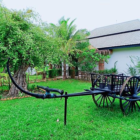 Asarita Angkor Resort & Spa Сиемрип Экстерьер фото